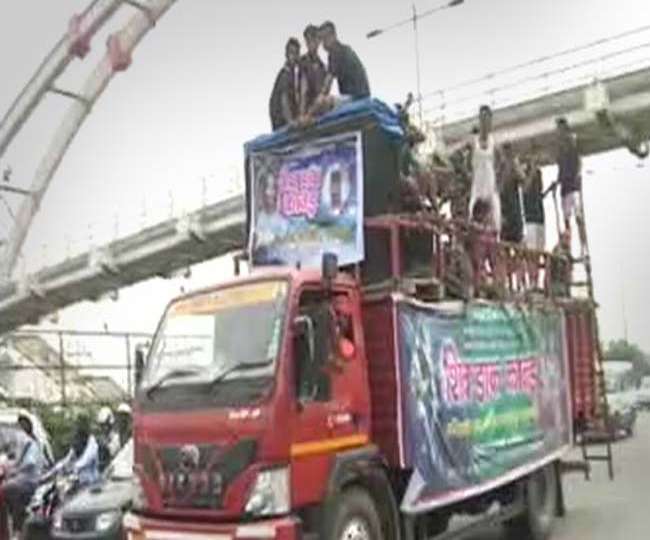 सहारनपुर में कांवड़ यात्रा दौरान के दौरान ट्रक के नीचे कूदा मुस्लिम, मौत