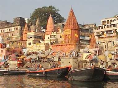 काशी के 84 में से 26 घाट हैं घायल - In 84 from 26 ghats injured in kashi