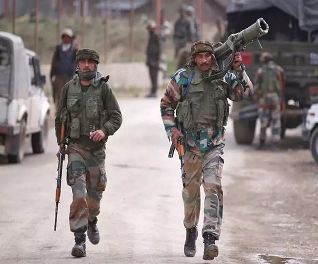 army foils infiltration bid by pakistans bat in