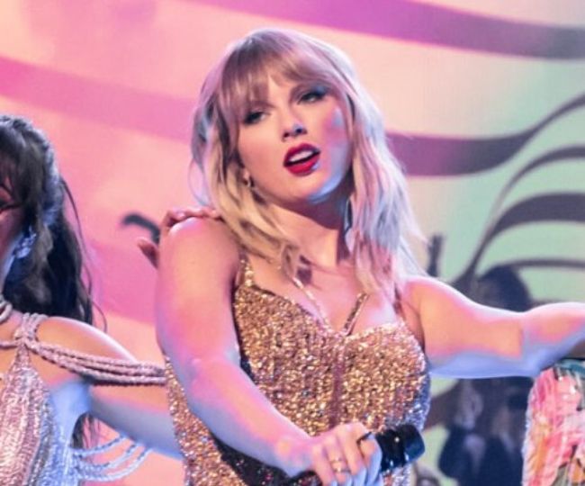 American Music Awards 2019 Taylor Swift Breaks Michael