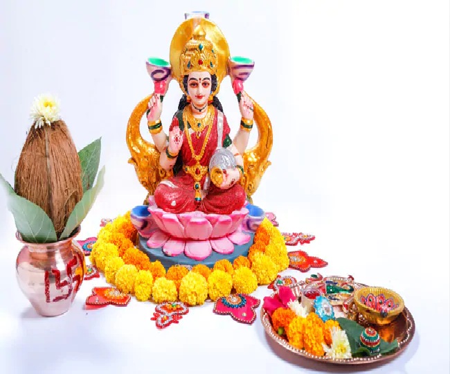 Diwali 2019 Puja Vidhi Muhurat Timings Aarti And Mantra