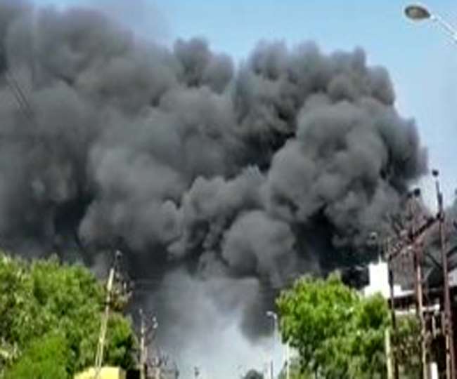 8 killed as massive fire breaks out at COVID-19 hospital in Gujarat's Ahmedabad   