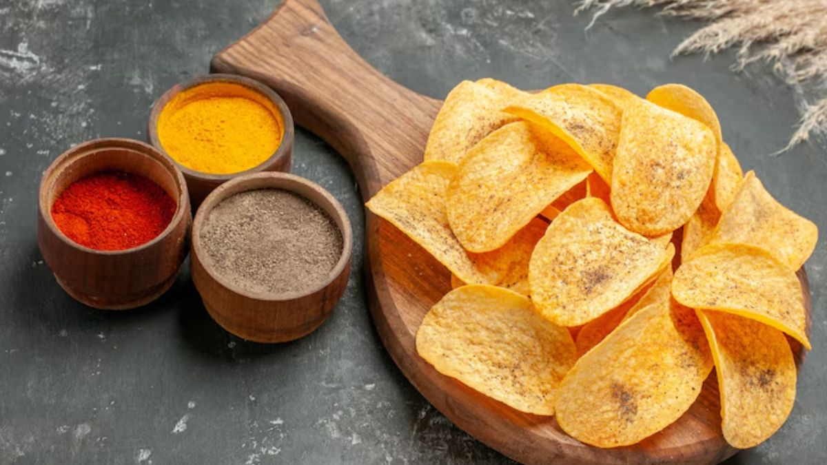 https://www.jagranimages.com/images/2025/06/20/article/image/chips-1750388882629.jpg