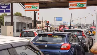 क्या स्टेट हाइवे पर भी मिलेगा Fastag Annual Pass का फायदा? जानिए केंद्र सरकार का प्लान - Jagran