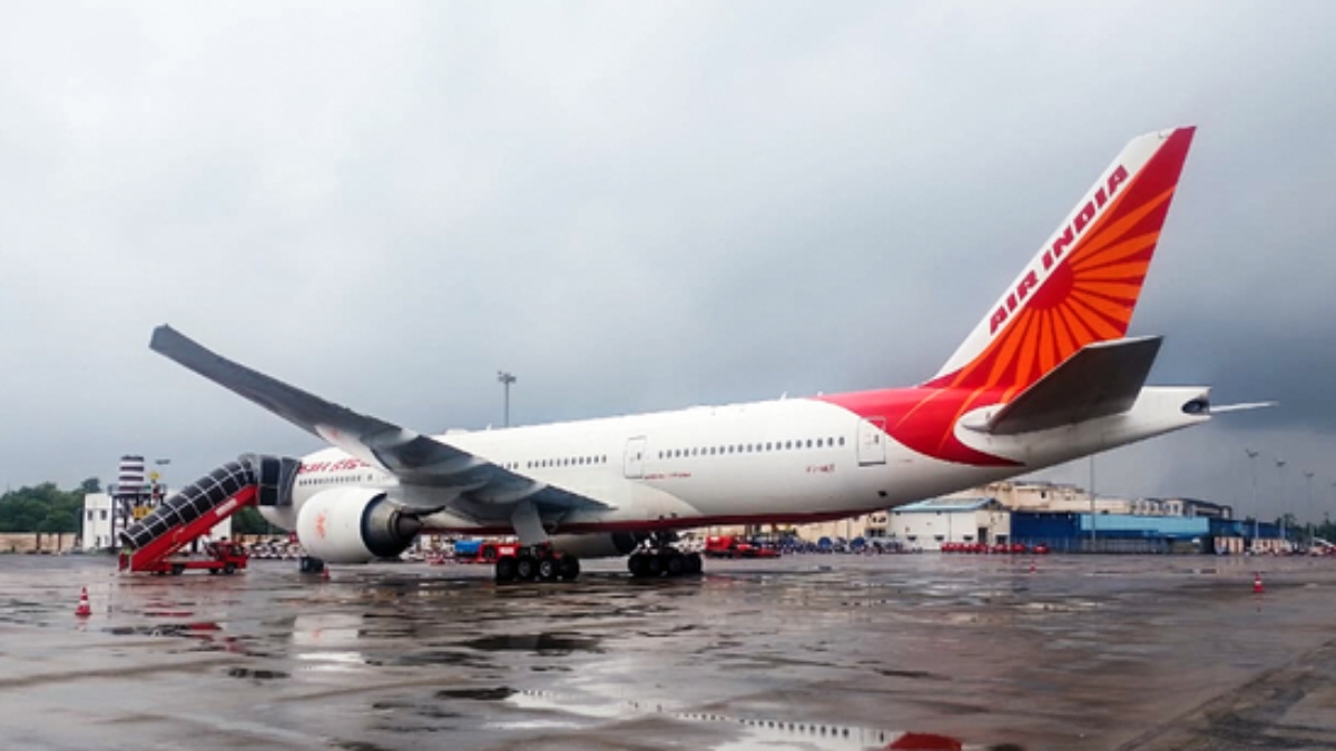 https://www.jagranimages.com/images/2025/06/21/article/image/Air-India-(18)-1750493600749.jpg