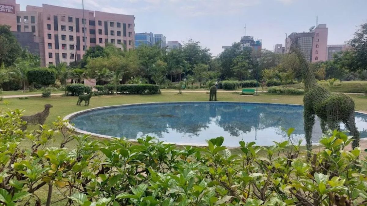 special facilities will be available in noida d park people can take a stroll for free