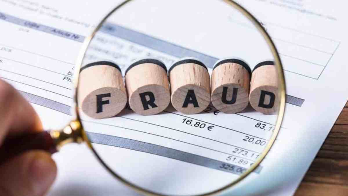 woman cheated in name of getting a plot blamed her parents and brother in ghaziabad