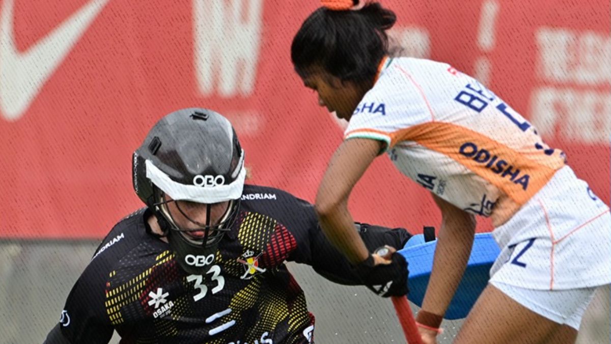 https://www.jagranimages.com/images/2025/06/22/article/image/Hockey-Woman-1750604759966.jpg