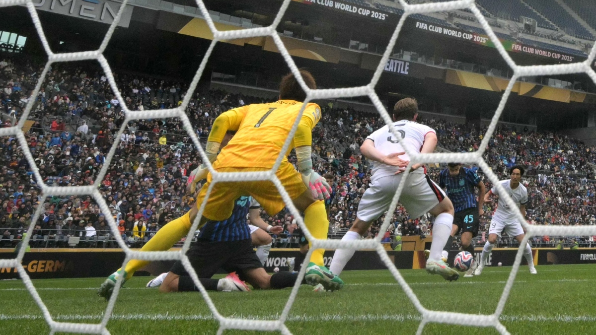 https://www.jagranimages.com/images/2025/06/22/article/image/Inter-Milan-1750604899504.jpg