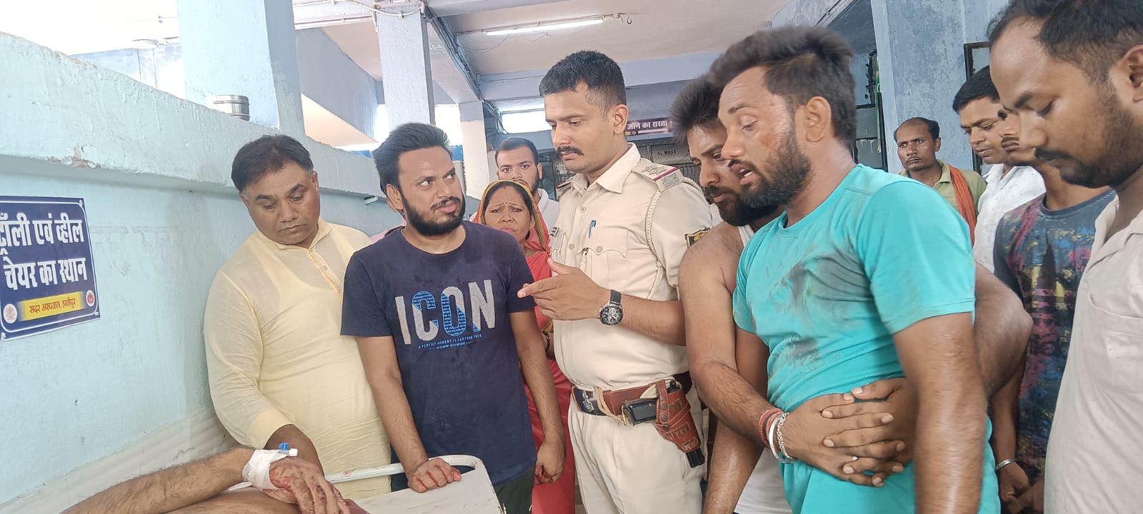 gumti operator cum school night guard shot dead in broad daylight in hajipur