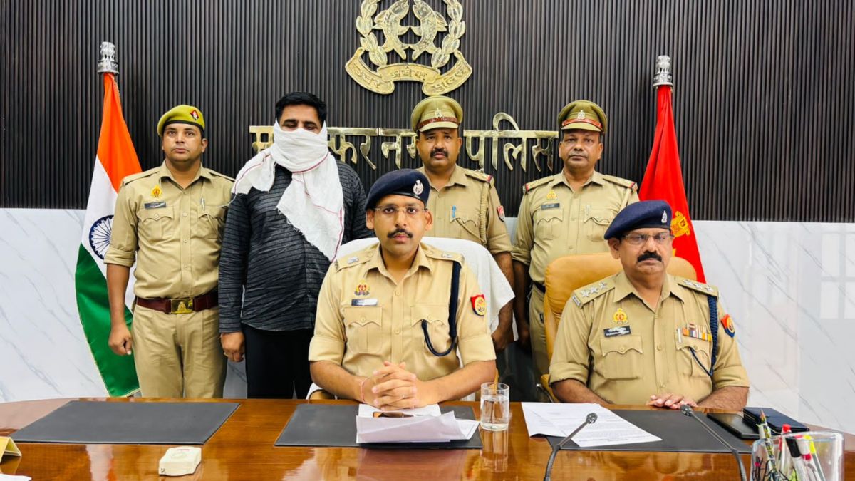 muzaffarnagar news pappan wanted in the case of leaking the police recruitment exam paper arrested