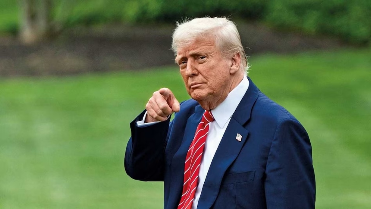 https://www.jagranimages.com/images/2025/06/23/article/image/Donald-Trump-(28)-1750636153333.jpg