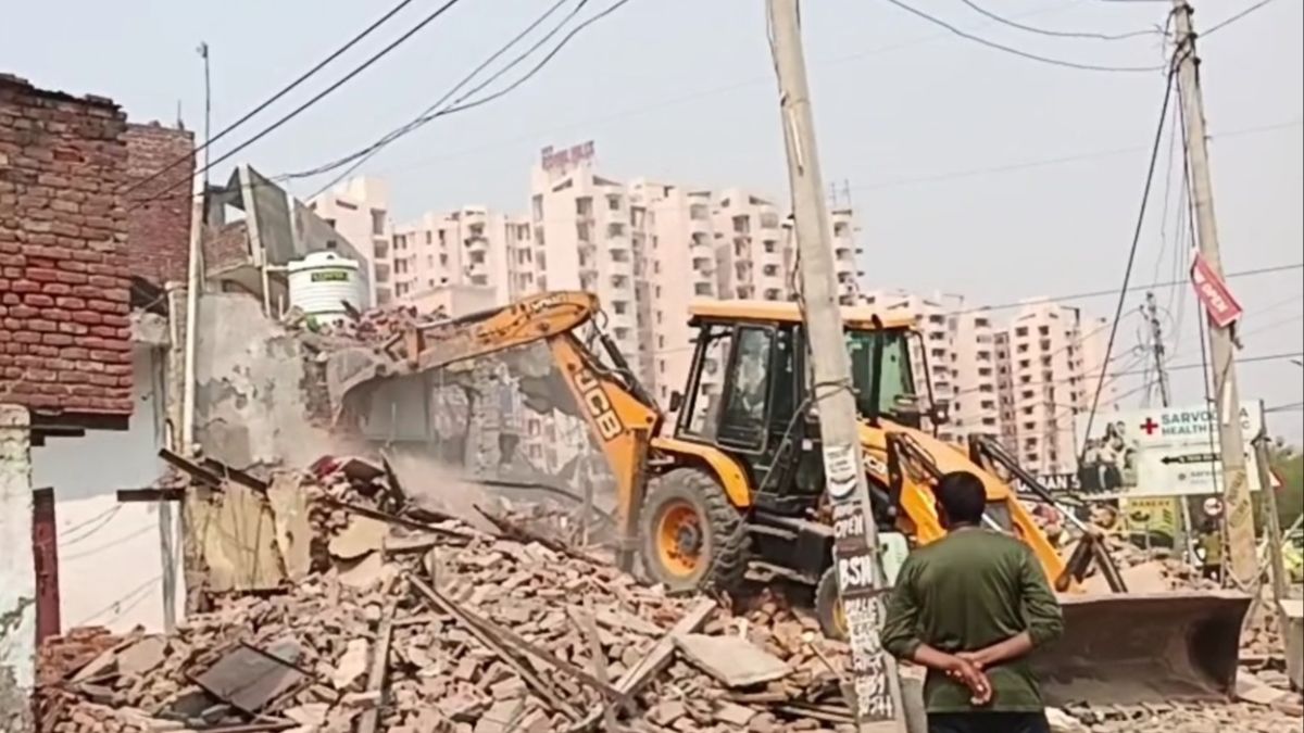 muslims united to save madrasa from dvc bulldozer in durgapur