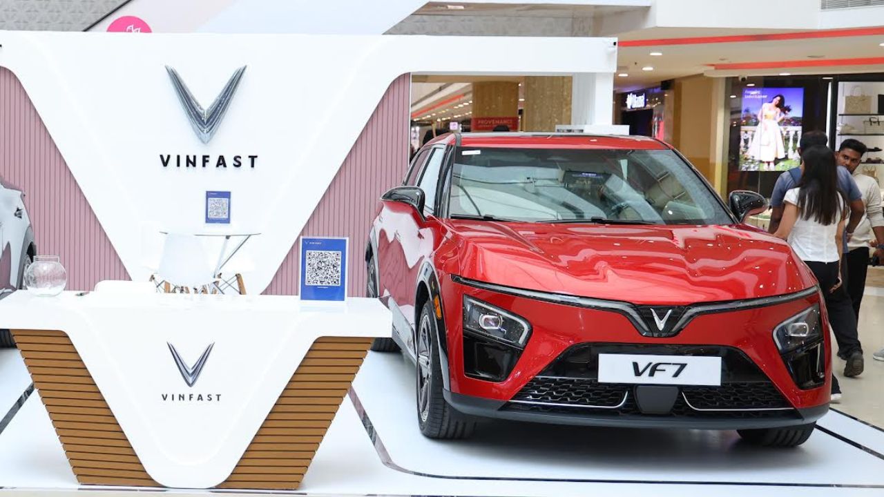 https://www.jagranimages.com/images/2025/06/23/article/image/vinfast-vf6-vf7-01889-1750670692327.jpg