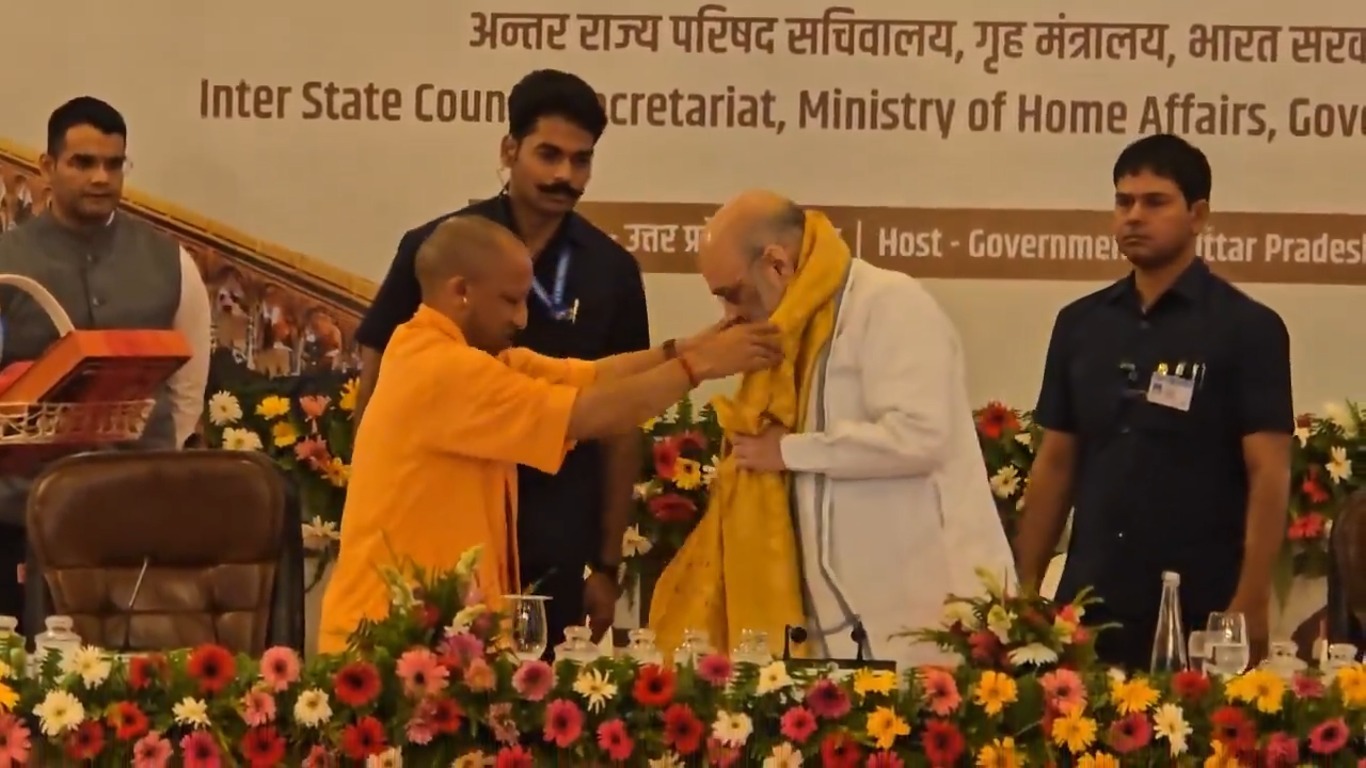 https://www.jagranimages.com/images/2025/06/24/article/image/95e1351a-0bc6-4393-9023-339abbf3dd9e-1750759988218.jpg
