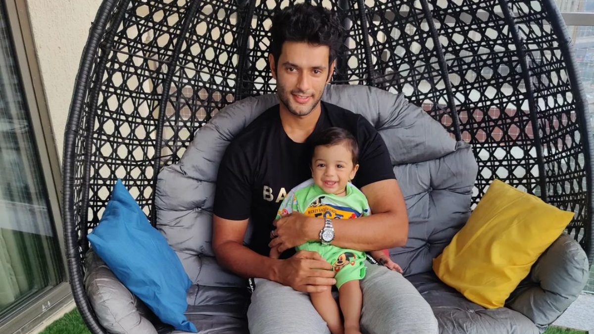 https://www.jagranimages.com/images/2025/06/24/article/image/Shivam-Dube-1750764146177.jpg