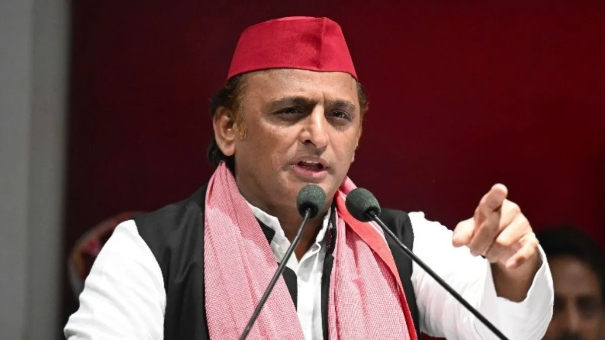 Akhilesh Yadav: सावन के प्रथम सोमवार बाबा का जलाभिषेक करेंगे अखिलेश यादव
