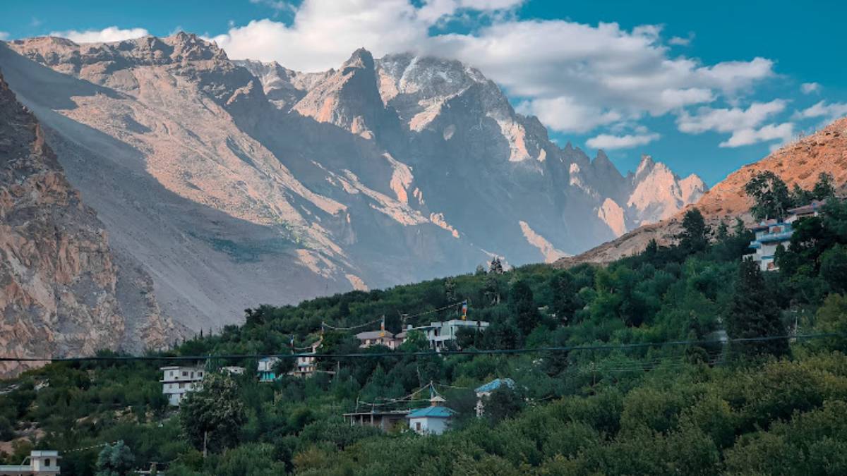 shipki la famoust tourist place in himachal kinnaur no crowd here like shimla manali read why this place is special