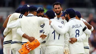 पहले टेस्ट मैच के दौरान भारतीय टीम। फोटो- रायटर
