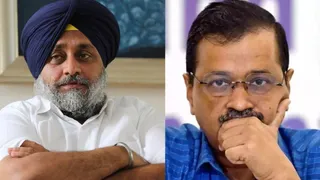 केजरीवाल ने अपने हाथों में ली 10 विभागों की बागडोर: सुखबीर बादल। फाइल फोटो