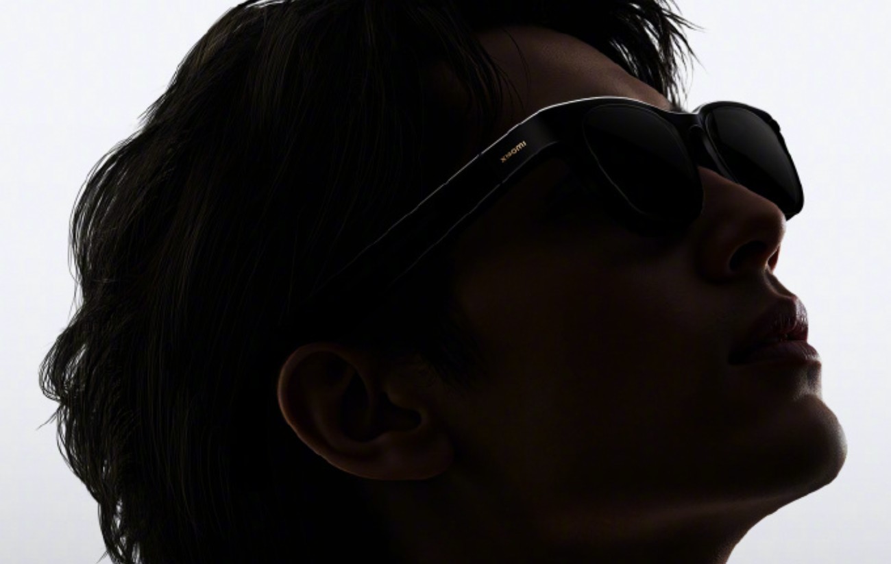 https://www.jagranimages.com/images/2025/06/25/article/image/Xiaomi-AI-Glasses-1750866616753.jpg