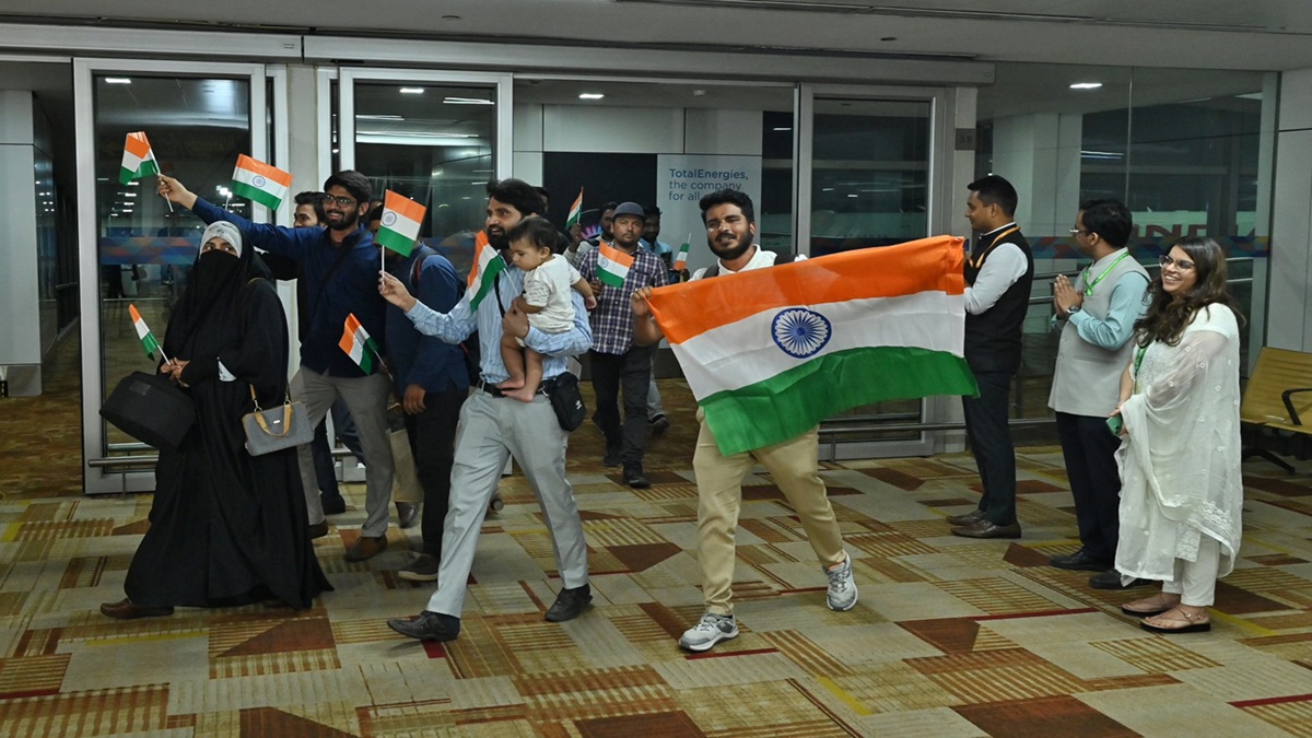 https://www.jagranimages.com/images/2025/06/25/article/image/jagran-photo-1750798624720.jpg