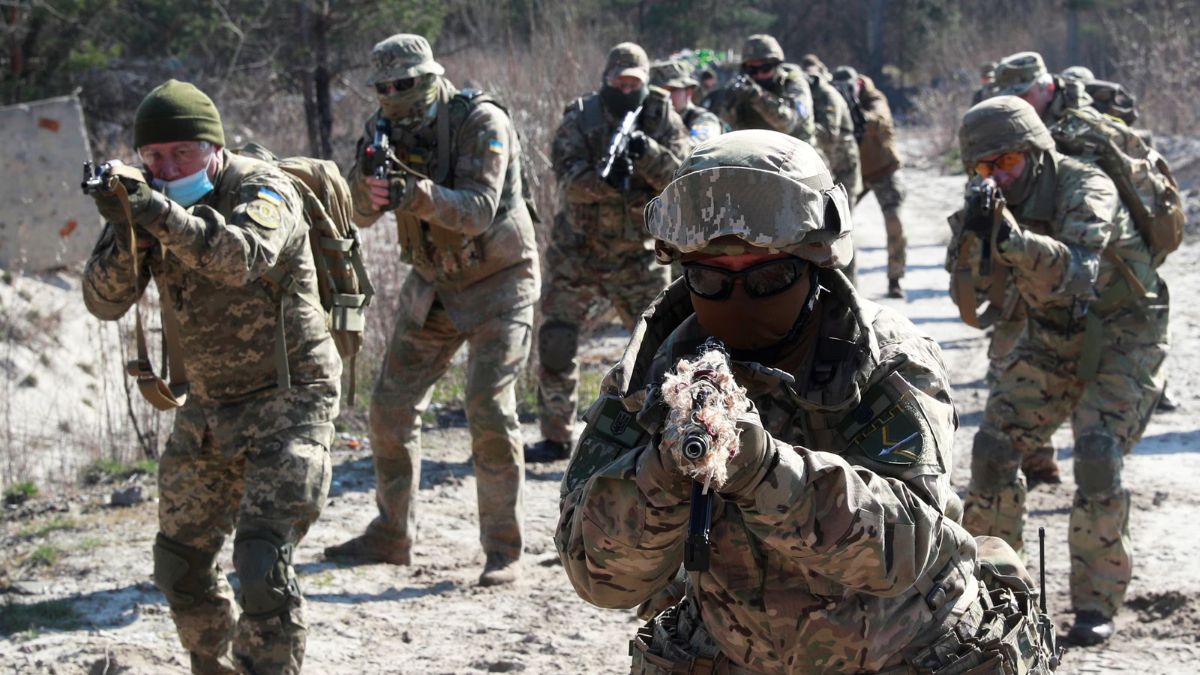 https://www.jagranimages.com/images/2025/06/25/article/image/world-defence-budget-1750872153298.jpg