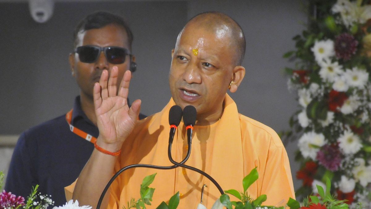 https://www.jagranimages.com/images/2025/06/26/article/image/CM-yogi-3-1750944232318.JPG