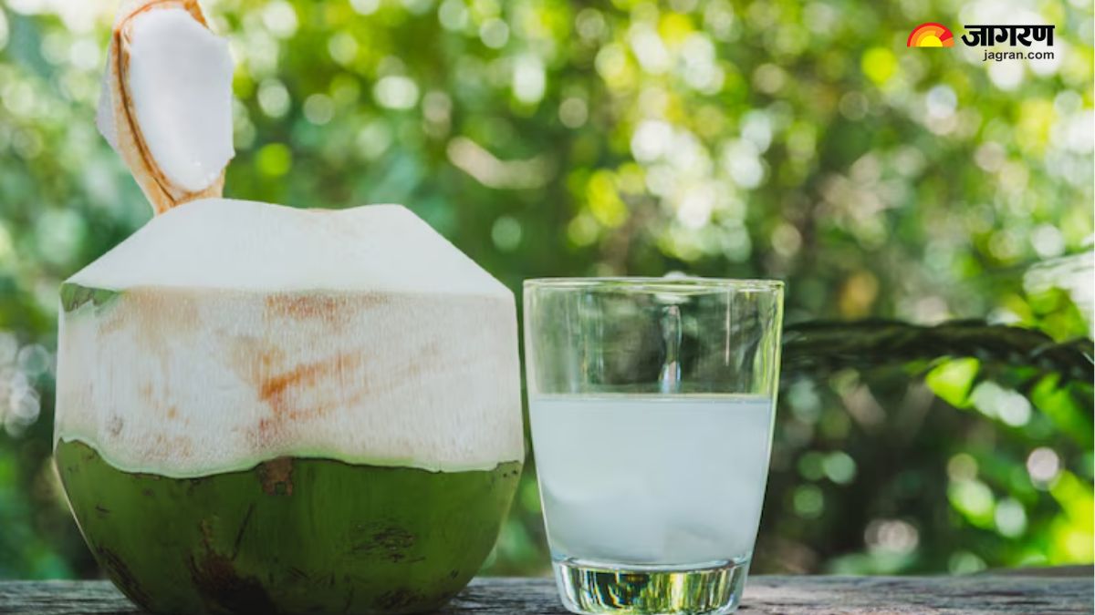 https://www.jagranimages.com/images/2025/06/26/article/image/Coconut-Water-Benefits-(1)-1750912624369.jpg