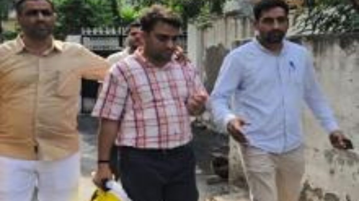 https://www.jagranimages.com/images/2025/06/26/article/image/Delhi-News-7-(9)-1750932761125.jpg