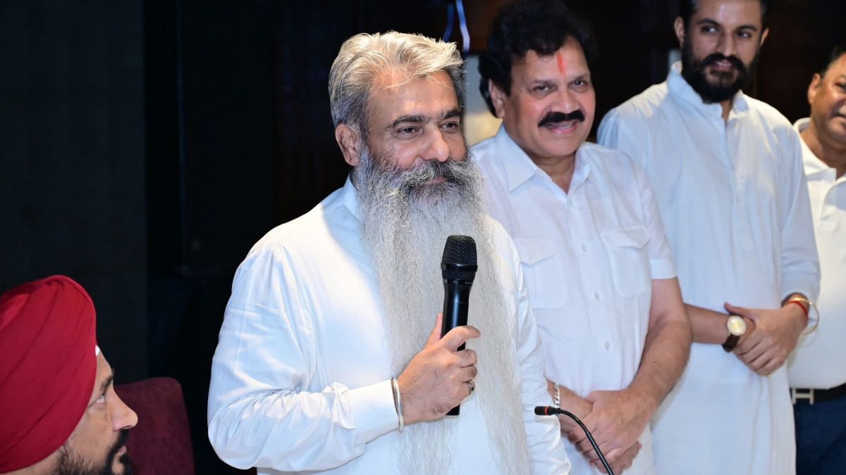 https://www.jagranimages.com/images/2025/06/26/article/image/bharat-bhushan-1750958745783.jpg
