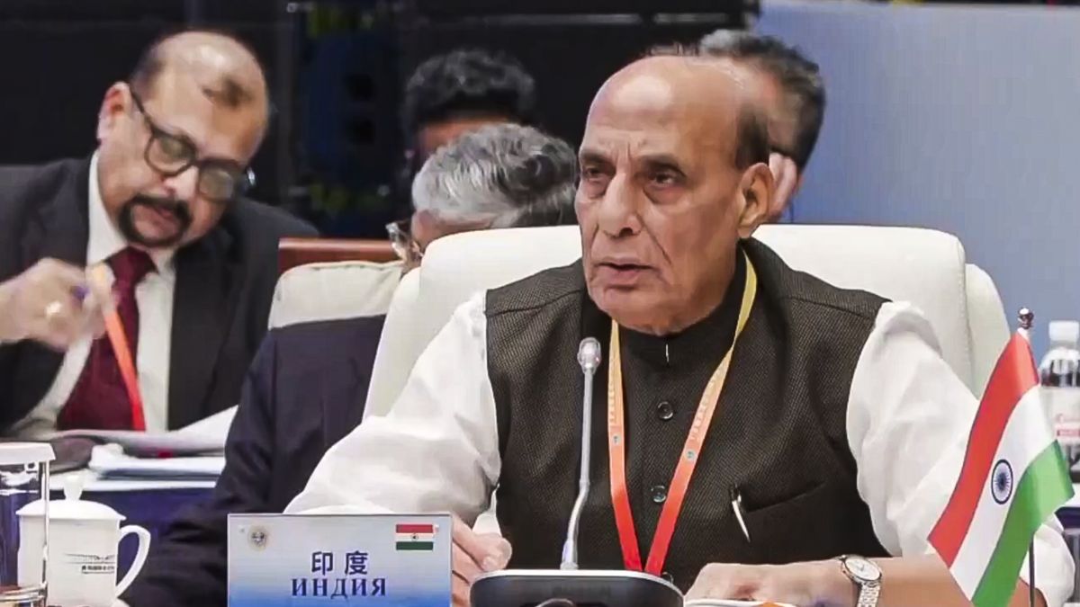 https://www.jagranimages.com/images/2025/06/26/article/image/rajnath-singh-news-(3)-1750951243080.jpg