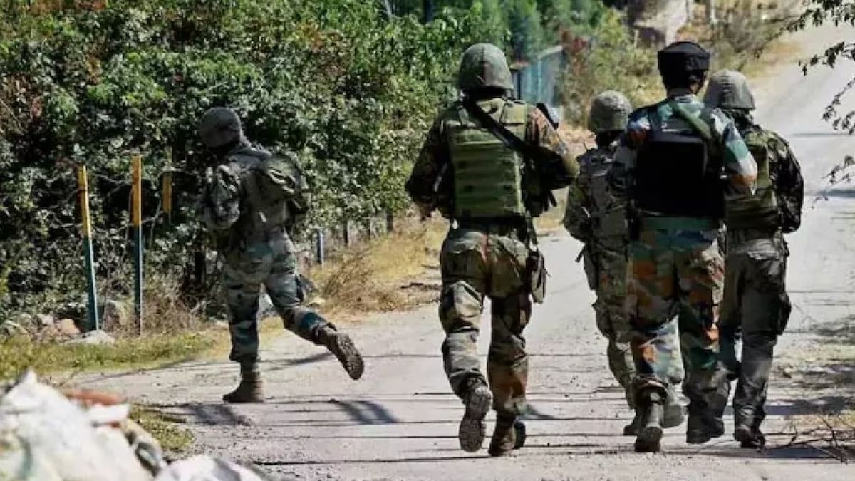 https://www.jagranimages.com/images/2025/06/26/article/image/security-force-(4)-1750941676044.jpg