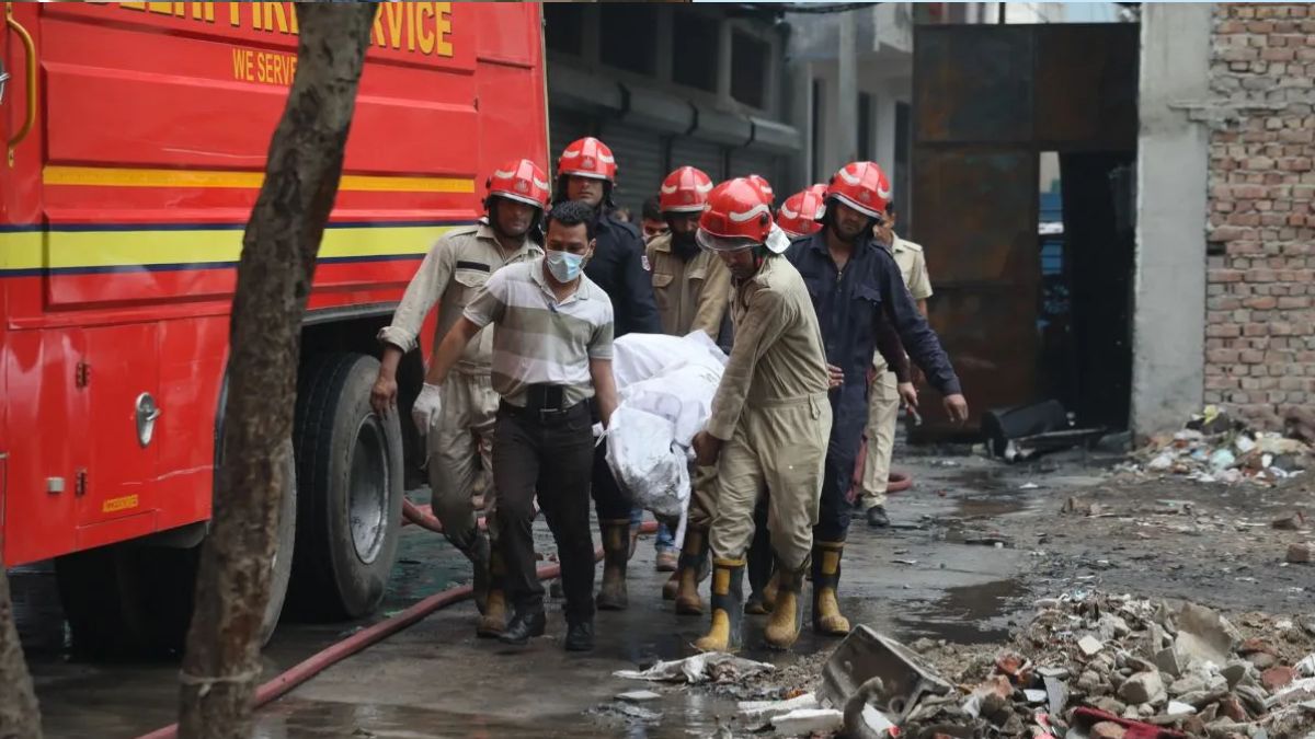 rithala fire incident shocking facts revealed in the investigation 5 lives were saved like this and 4 people died