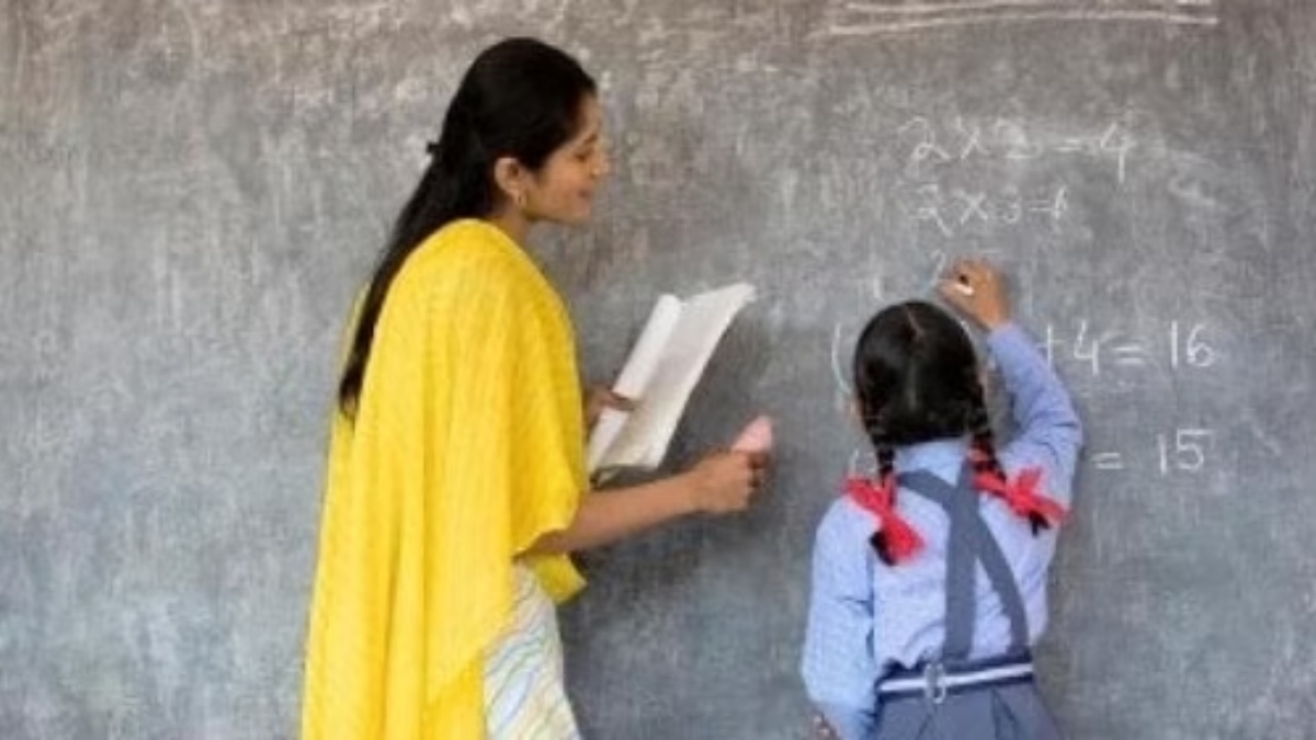 2316 teachers in patna district missing from school without informing showing absent on portal