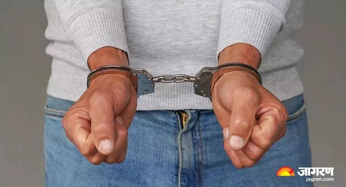 https://www.jagranimages.com/images/2025/06/27/article/image/arrest-1750990055151.jpg