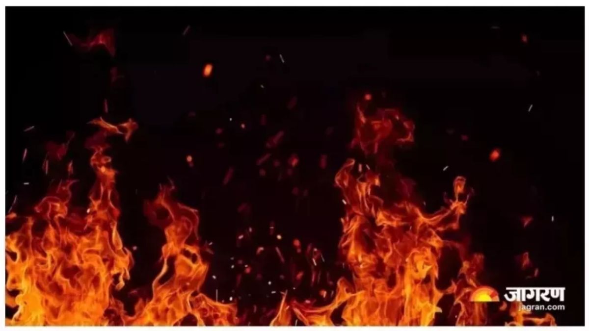 https://www.jagranimages.com/images/2025/06/27/article/image/fire-(8)-1751032791843.jpg