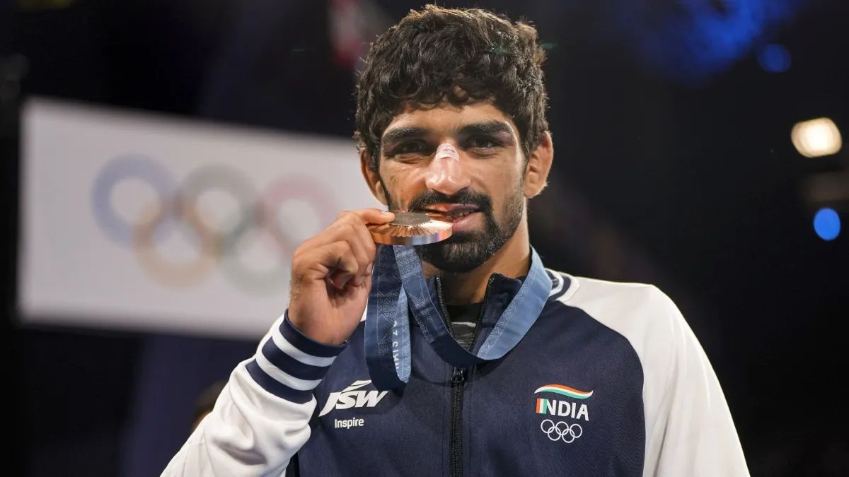 paris olympic medallist aman sehrawat handed oneyear ban by wfi