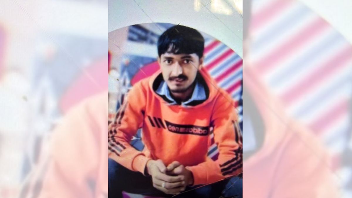 delhi boyfriend kills girlfriend over suspicion accused arrested