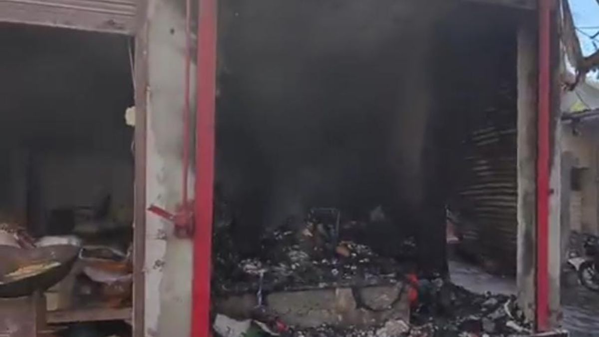 a massive fire broke out at a clothing store in jalalabad fazilka burning goods worth lakhs to ashes causing panic