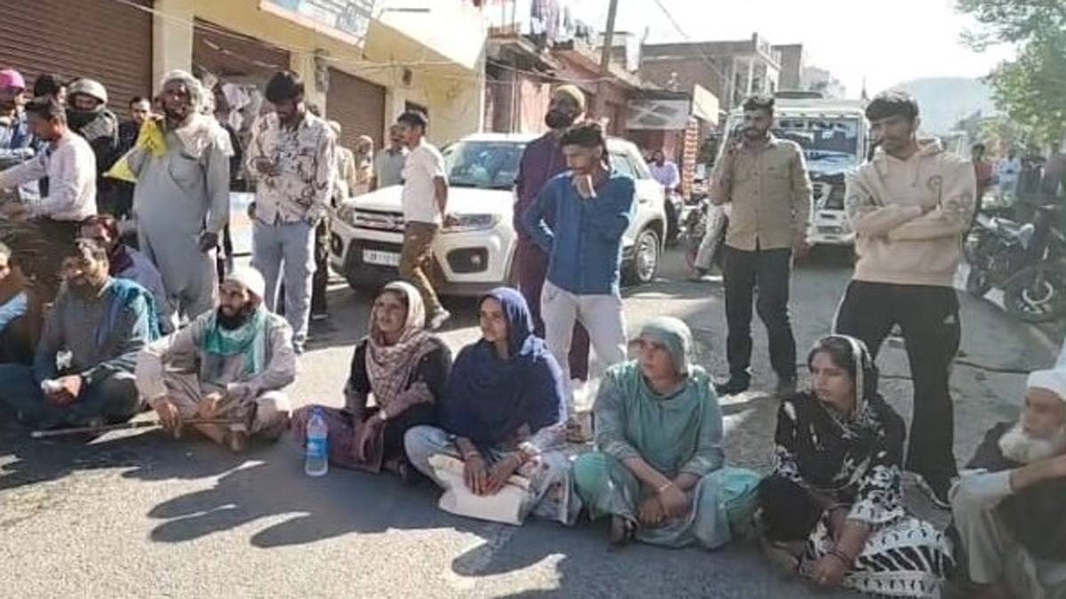 rajouri jk bank scam account holders protest over unauthorized withdrawals