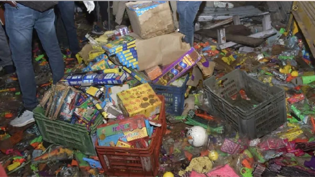 kanpur explosion inside story blast spread for 500 meters silence fell in the market and gunpowder spread panic in the streets