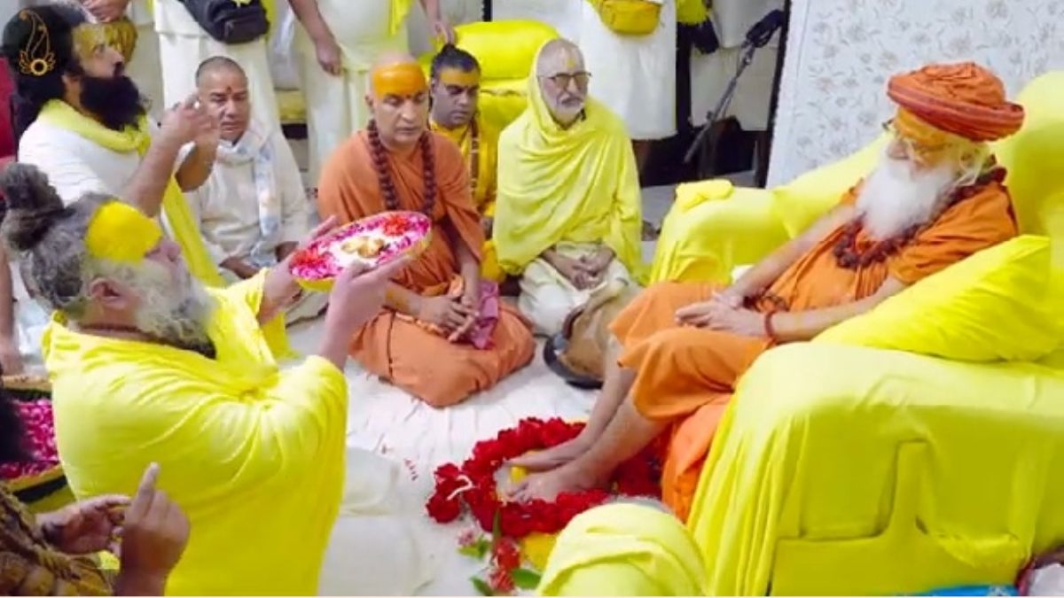 sant premanand maharaj meets gurusharanand a touching reunion
