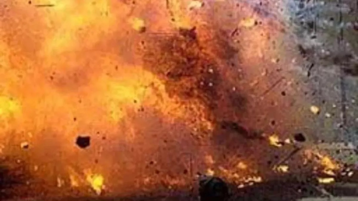 ied blast in jharkhand crpf inspector injured in saranda