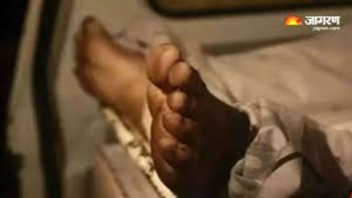 tragic loss in mainpuri grandfather and granddaughter die due to lack of timely treatment