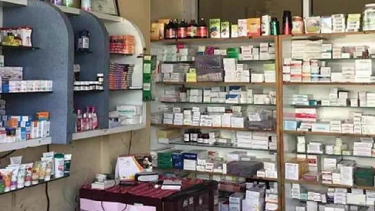 all medicine shops will have to put up posters of gst reduction