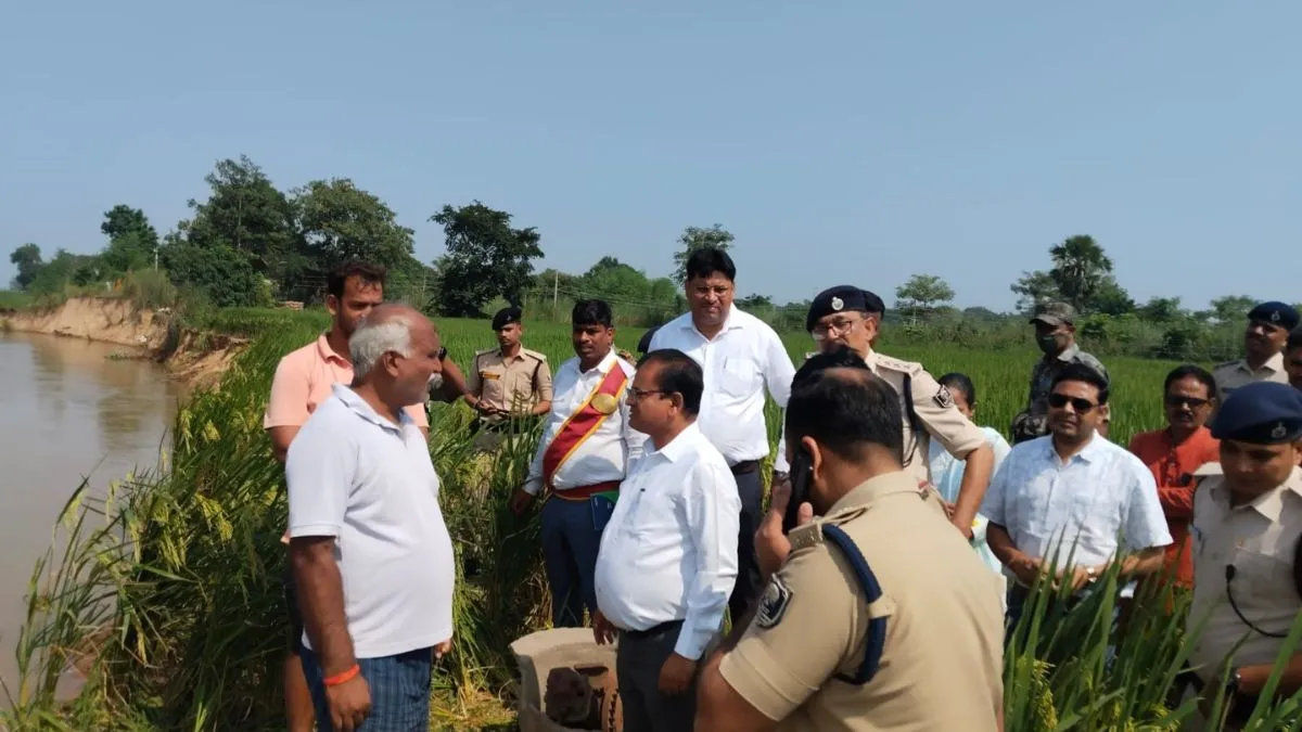 औरंगाबाद: सोन नदी में नाव पलटने से बड़ा हादसा, कई लापता
