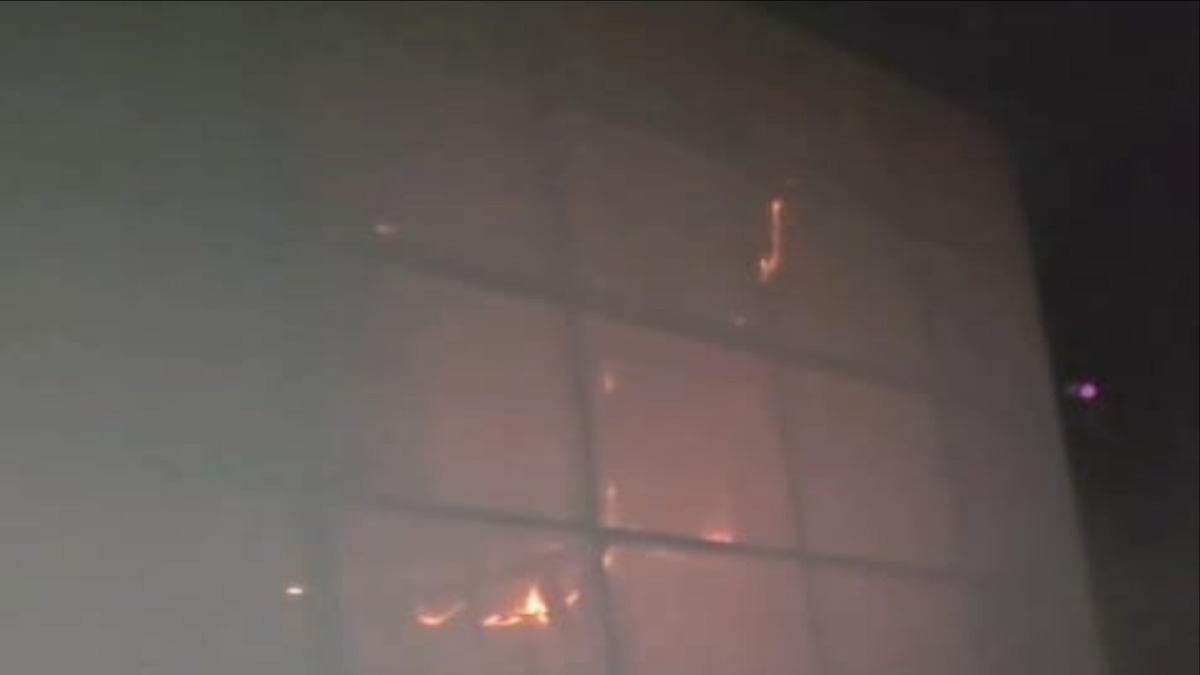 fire at cinema hall in etawah during night show