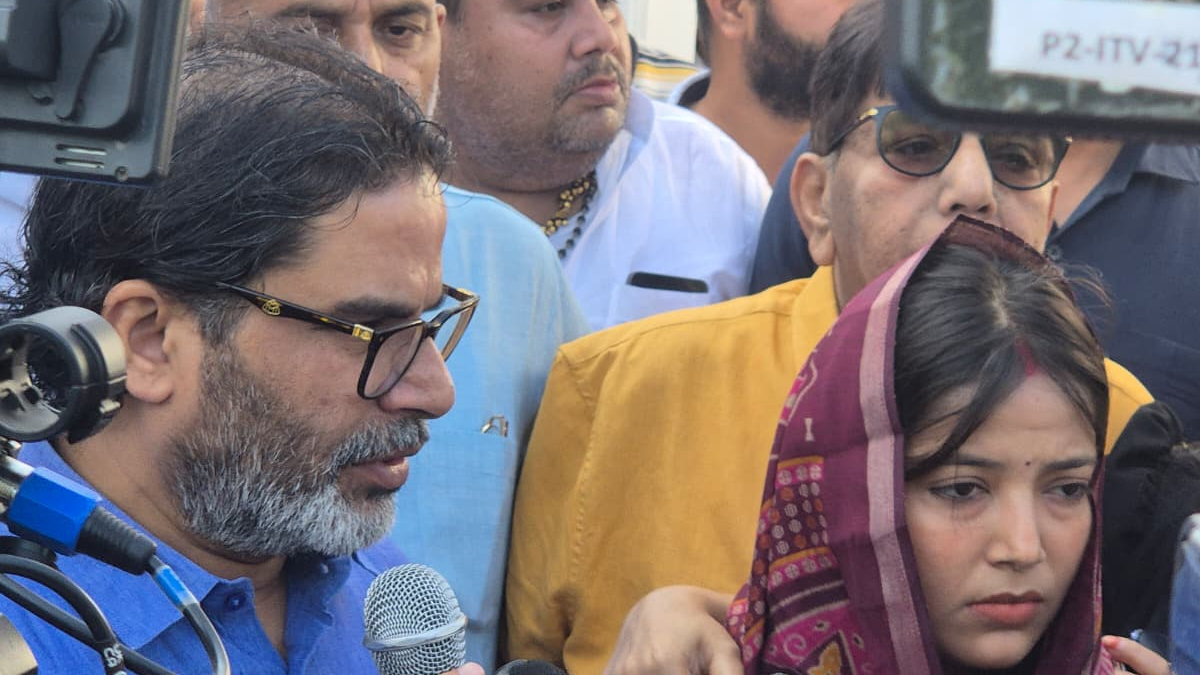 pawan singh wife jyoti singh seeks ticket from prashant kishor for bihar elections 2025