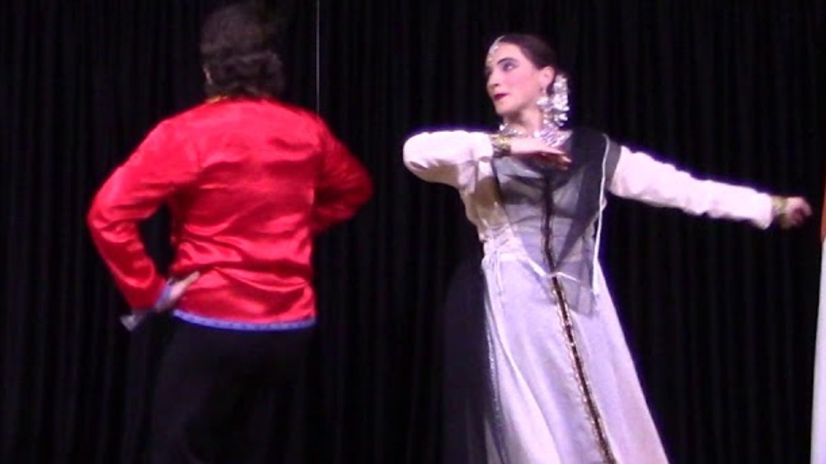 protest against russian dance performance at aggarwal college